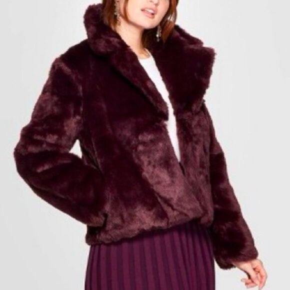 PLUM FAUX FUR JACKET! - Picture 1 of 6